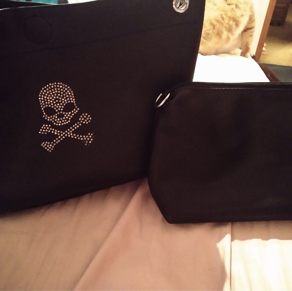 Black faux leather bucket purse